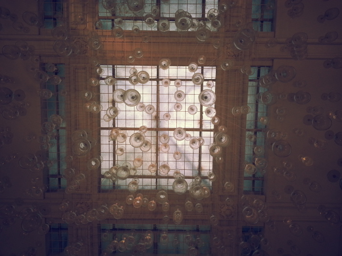 Bordeaux, soffitto di un'enoteca