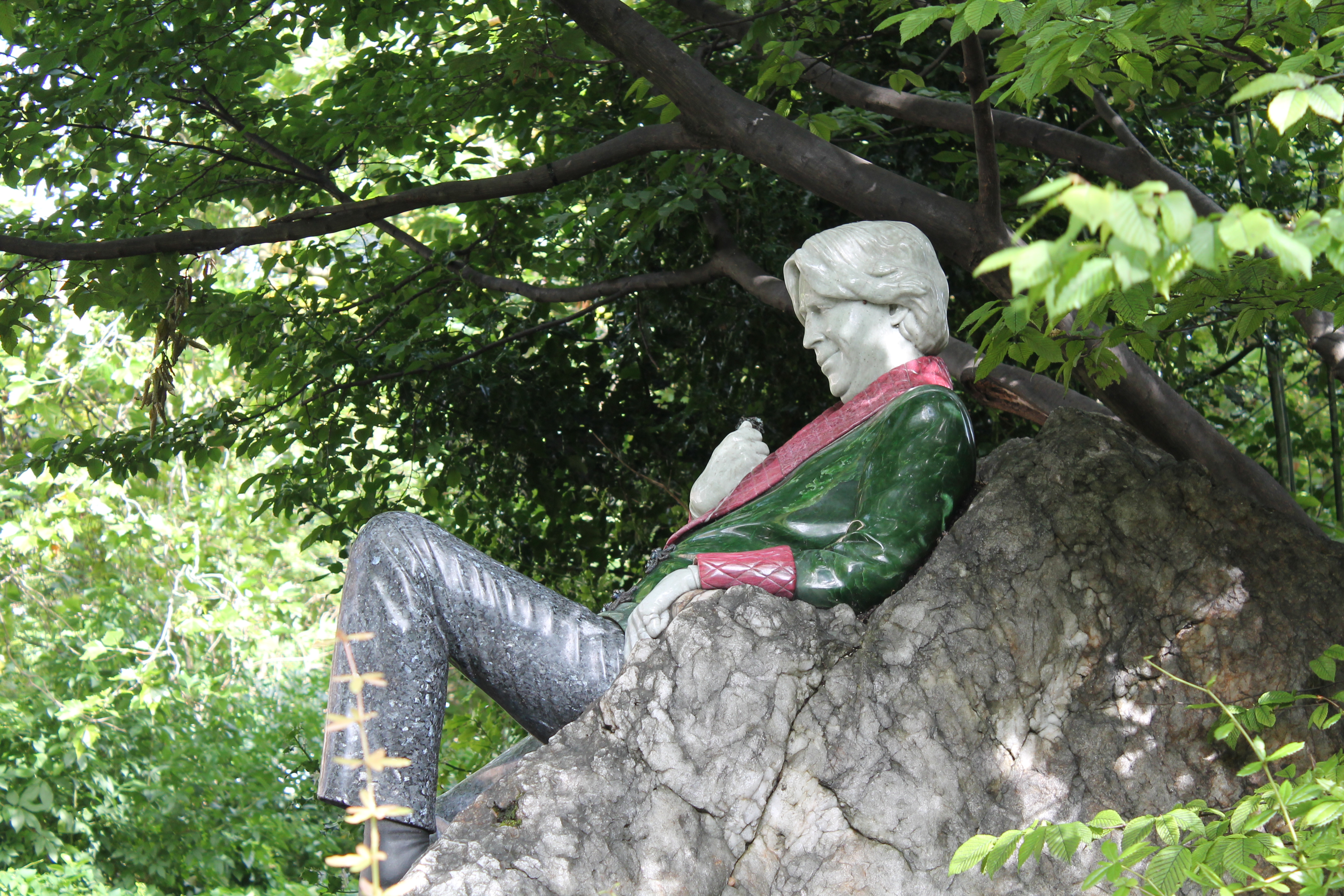 Dublino, Merrion Square, Statua di Oscar Wilde