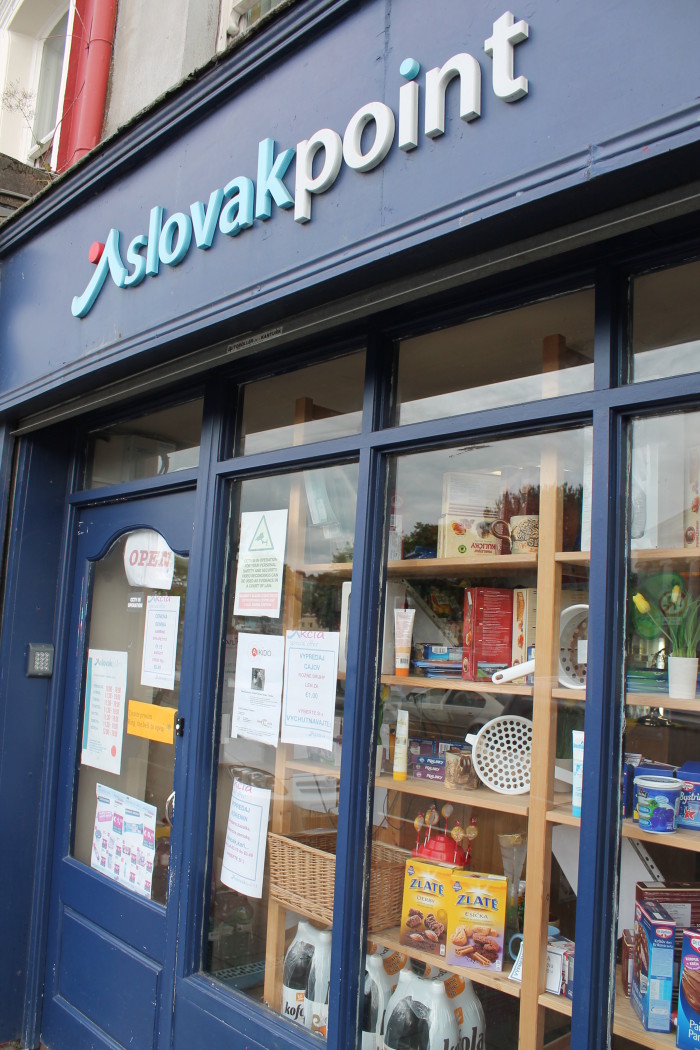 Cork, negozio di prodotti slovacchi, ce ne sono molti sia a Cork che in giro per l'Irlanda