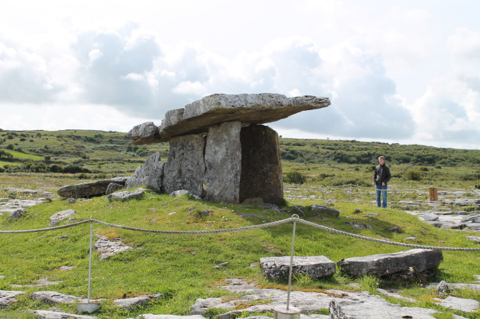 Burren, Dolmen di Poulnabrone