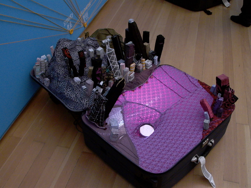 Yin Xiuzhen, Portable Cities